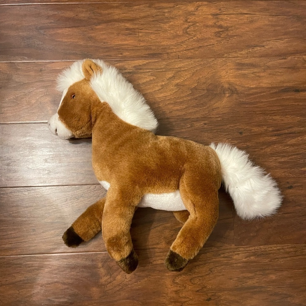 Applause 1986 Horse